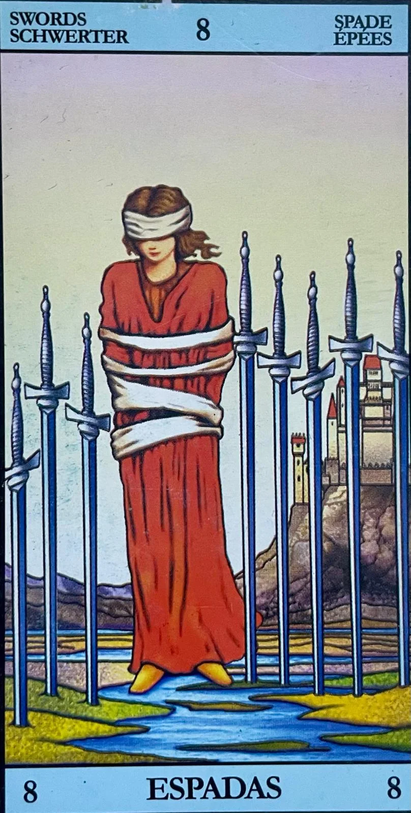 Ocho de Espadas